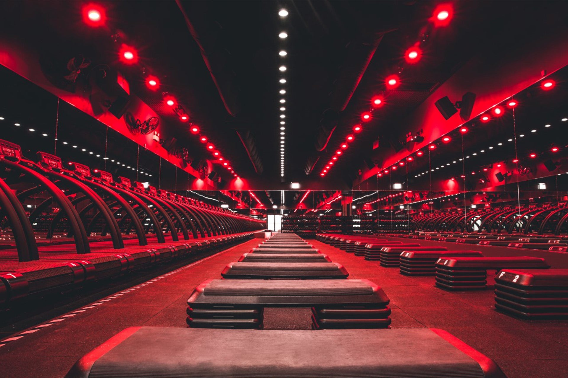 Barry’s Dubai Marina Studio Opens with DAS Audio Artec 500 Sound System