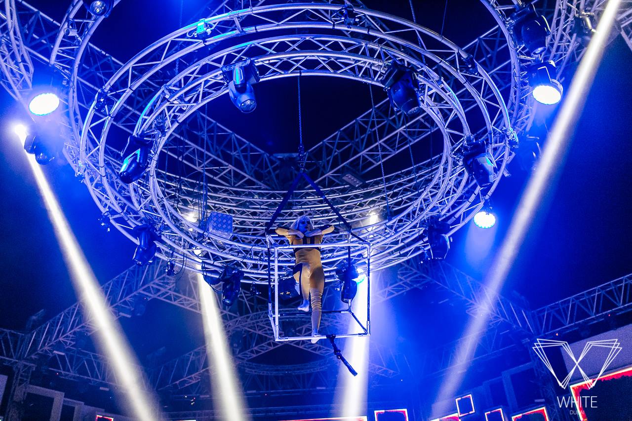 White Dubai entertainers, carried in live show with Chain Master electric chain hoists