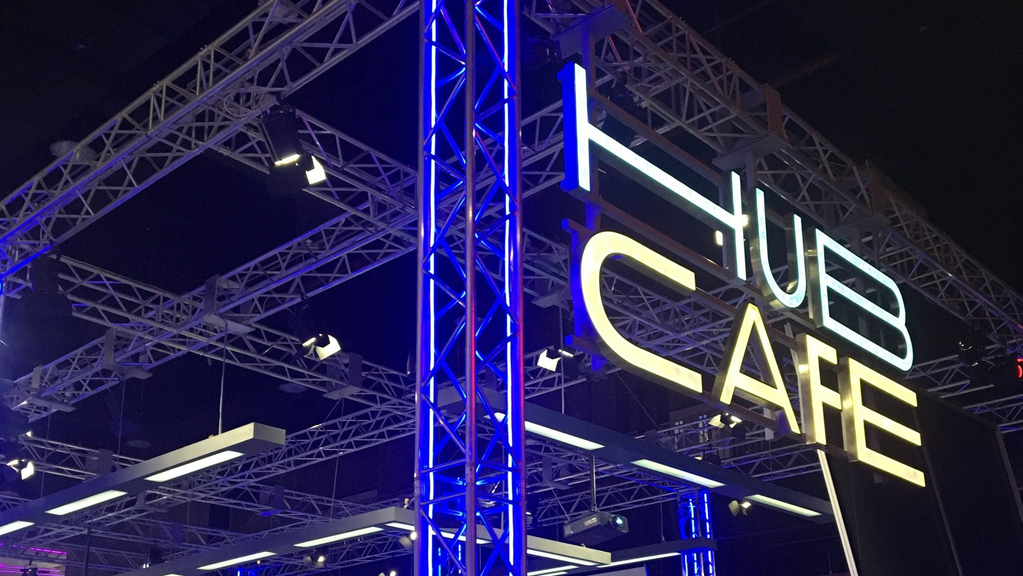 Dubai attraction HUB ZERO opts to build its interior with Eurotruss truss structure